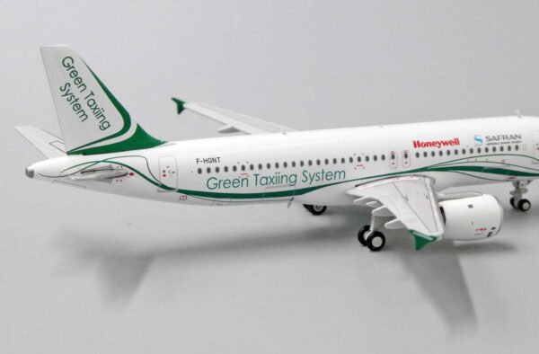 Airbus A320 Safran Green Taxiing System F-HGNT JC Wings XX4213 1:400 – Bild 5