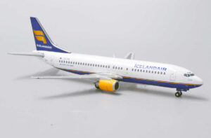Alternative view of Boeing 737-400 Icelandair TF-FID JC Wings XX4238 1:400