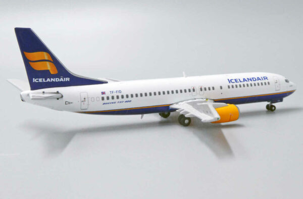 Boeing 737-400 Icelandair TF-FID JC Wings XX4238 1:400 – Bild 11