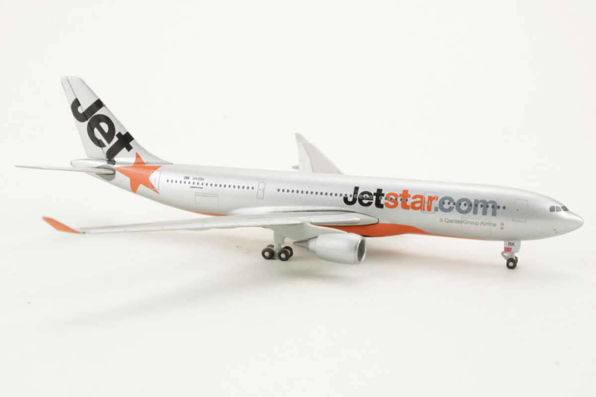 Airbus A330-200 JetStar.com VH-EBK Sky500 0723JE 1:500 – Bild 2