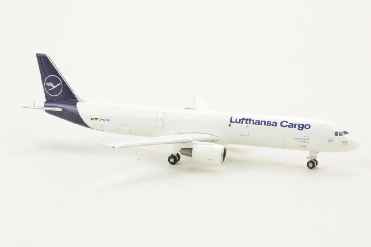 Airbus A321F Lufthansa Cargo "Hello Europe" D-AEUC Herpa 536660 1:500 – Bild 2