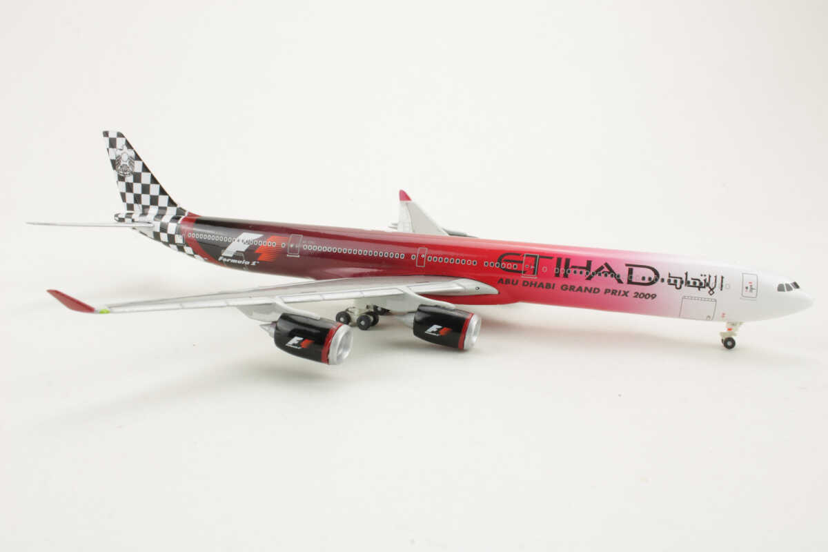 Airbus A340-600 Etihad Airways "Formula 1" A6-EHJ Herpa 562119 1:400 – Bild 2