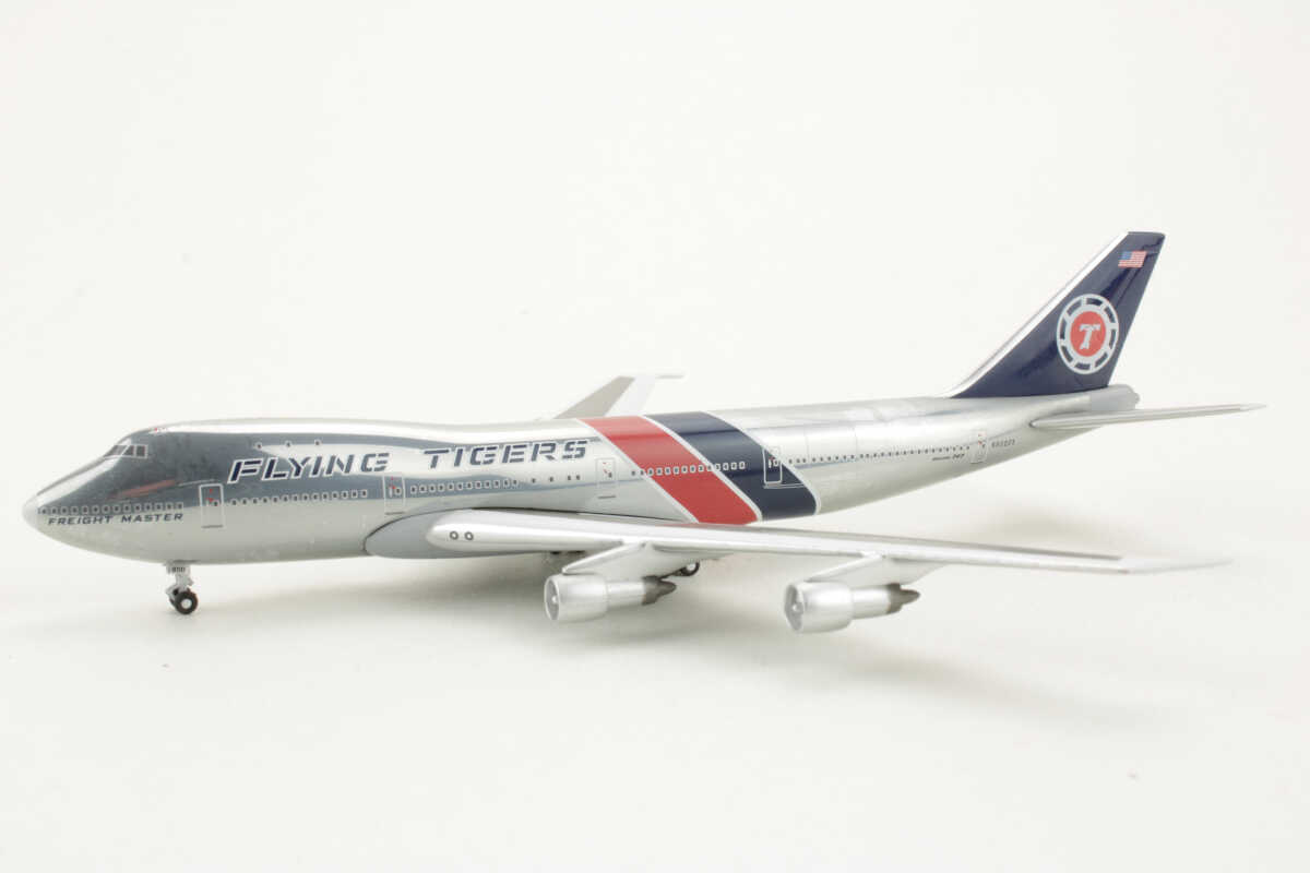 Boeing 747-100 Flying Tigers N800FT Inflight500 IF5741003 1:500 – Bild 3