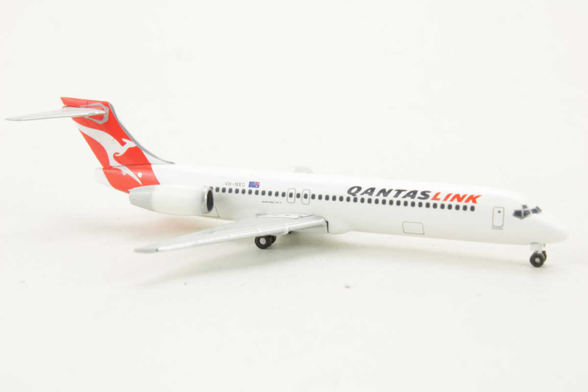 Boeing 717 QantasLink VH-NXG Herpa 528269 1:500 – Bild 2