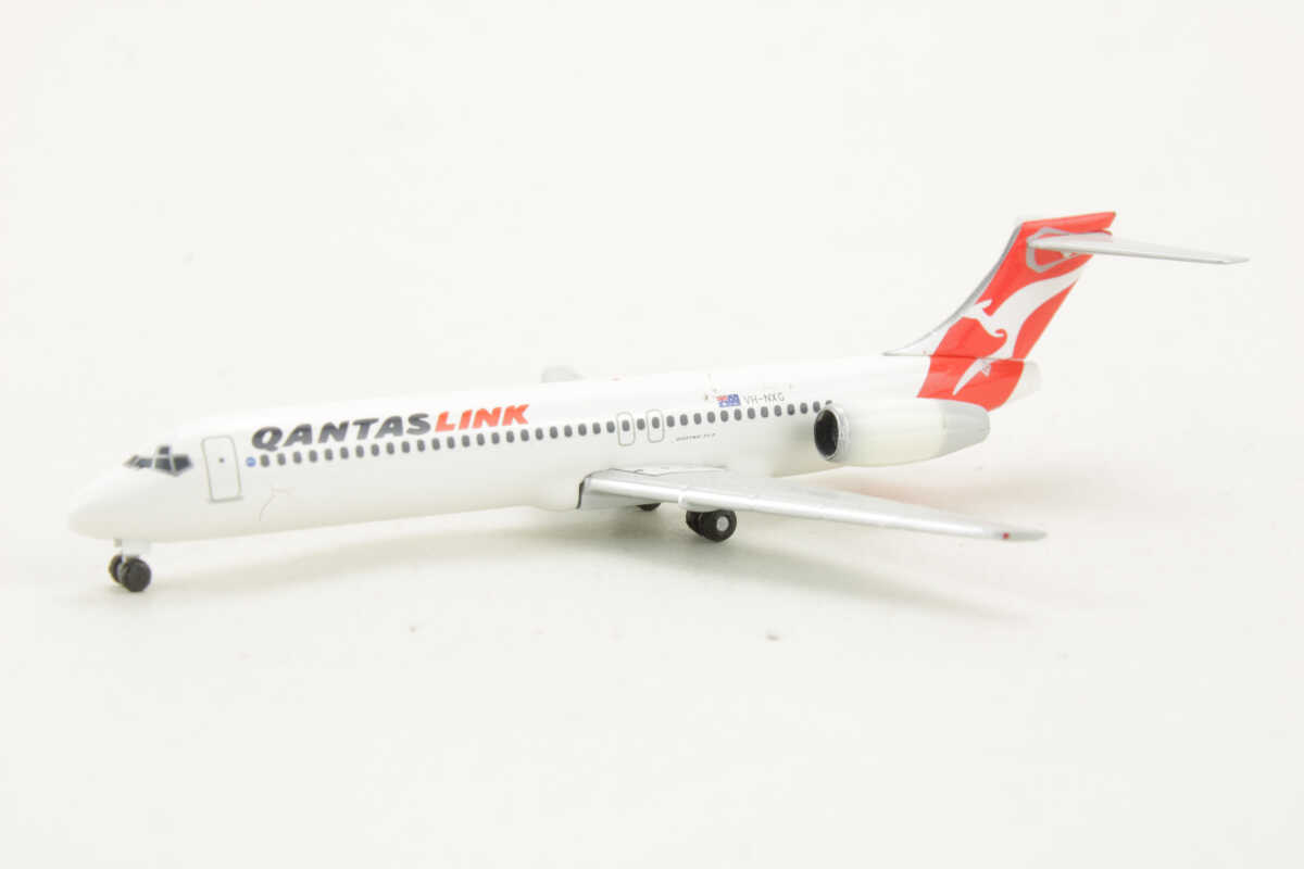 Boeing 717 QantasLink VH-NXG Herpa 528269 1:500 – Bild 3