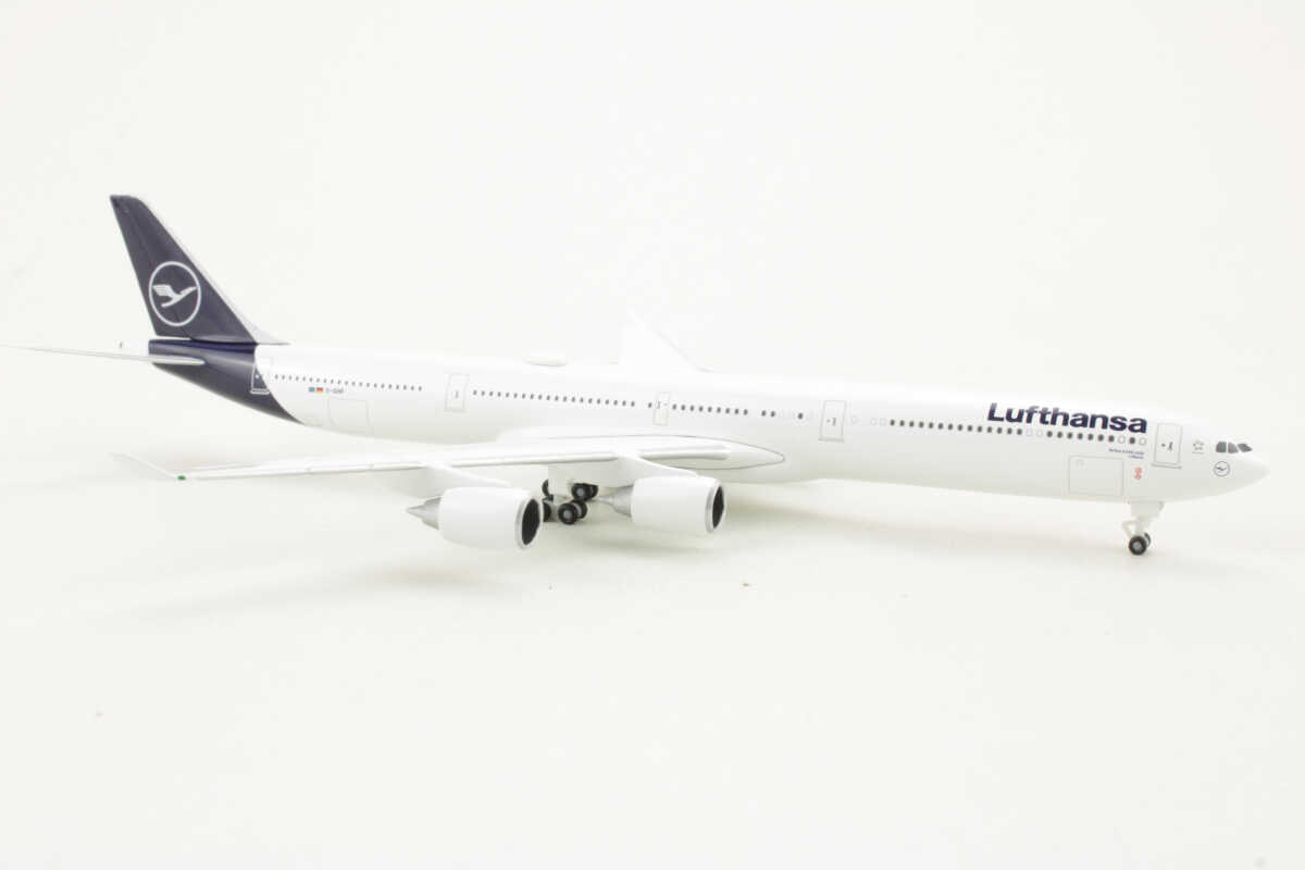Airbus A340-600 Lufthansa "Lübeck" D-AIHF Herpa 534192 1:500 – Bild 2