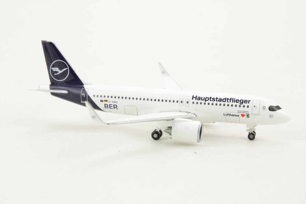 Airbus A320neo Lufthansa "Hauptstadtflieger" D-AINZ Herpa 535090 1:500 – Bild 2