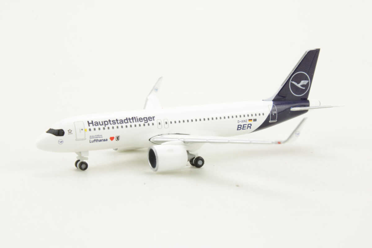 Airbus A320neo Lufthansa "Hauptstadtflieger" D-AINZ Herpa 535090 1:500 – Bild 3