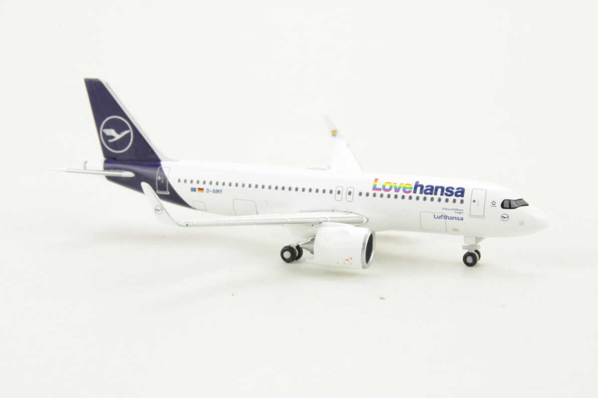 Airbus A320neo Lufthansa "Lovehansa" Lingen D-AINY Herpa 537155 1:500 – Bild 2
