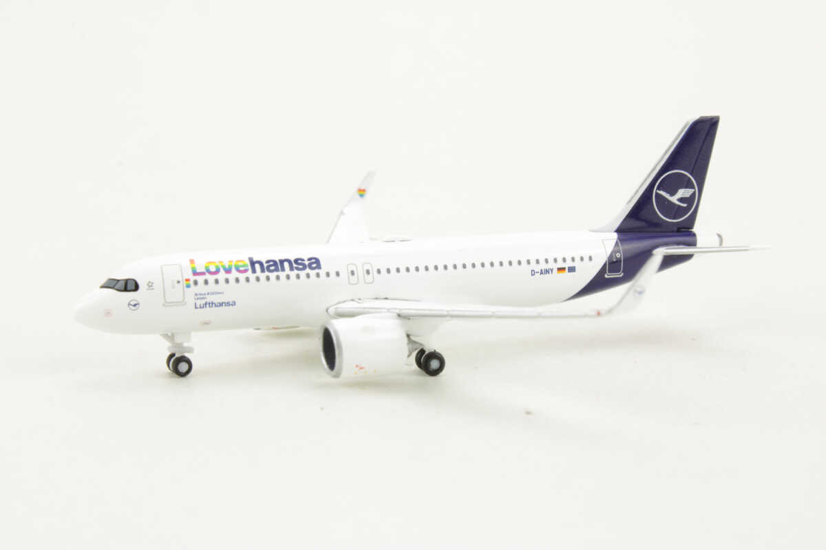Airbus A320neo Lufthansa "Lovehansa" Lingen D-AINY Herpa 537155 1:500 – Bild 3