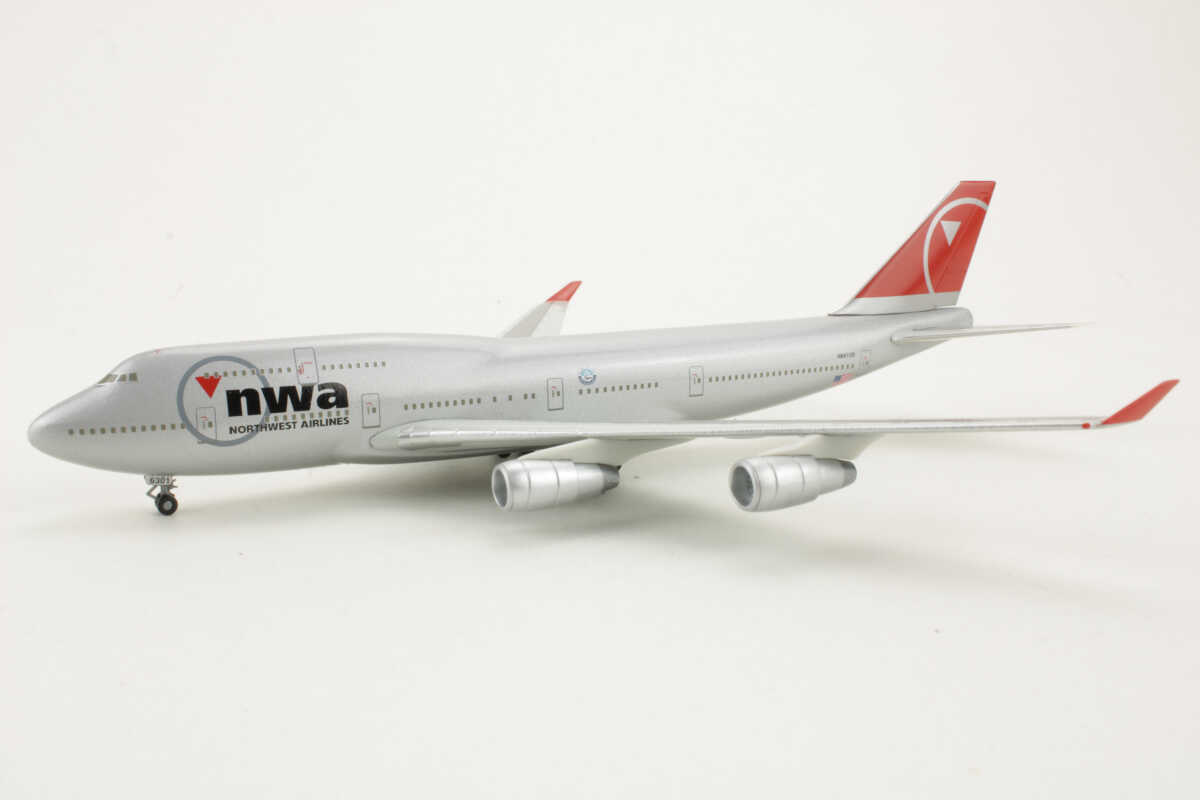 Boeing 747-400 NWA Northwest Airlines N661US Herpa 560887 1:400 – Bild 2