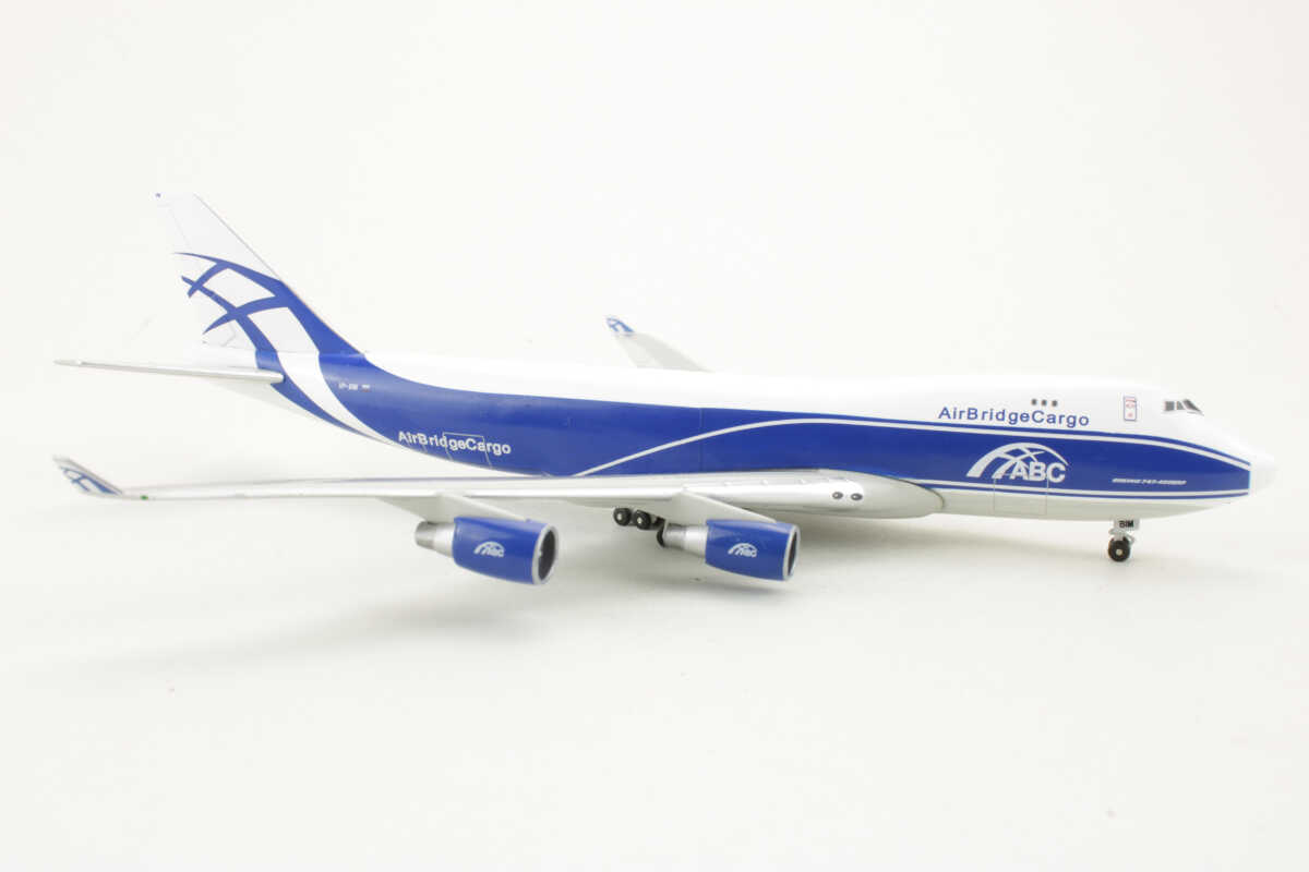 Boeing 747-400F Air Bridge Cargo VP-BIM Herpa 562201 1:400 – Bild 2