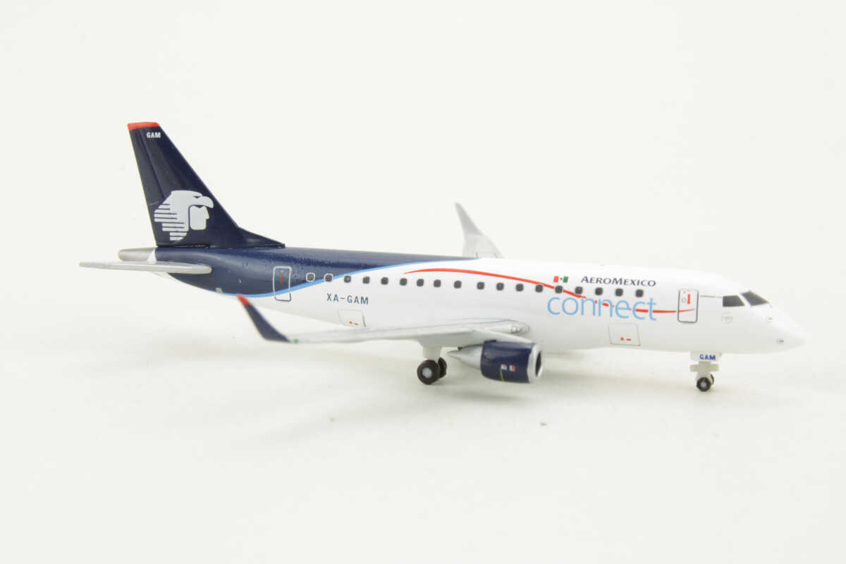 Embraer E170 Aeromexiko Connect XA-GAM Herpa 562652 1:400 – Bild 2