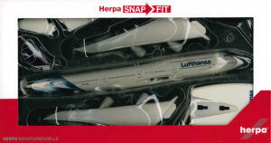 Boeing 747-8 Lufthansa D-ABYA Herpa Snap-Fit 611930 1:250