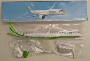 Alternative view of Embraer E195-E2 Binter Canarias Lupa Models Snap-Fit 1:100