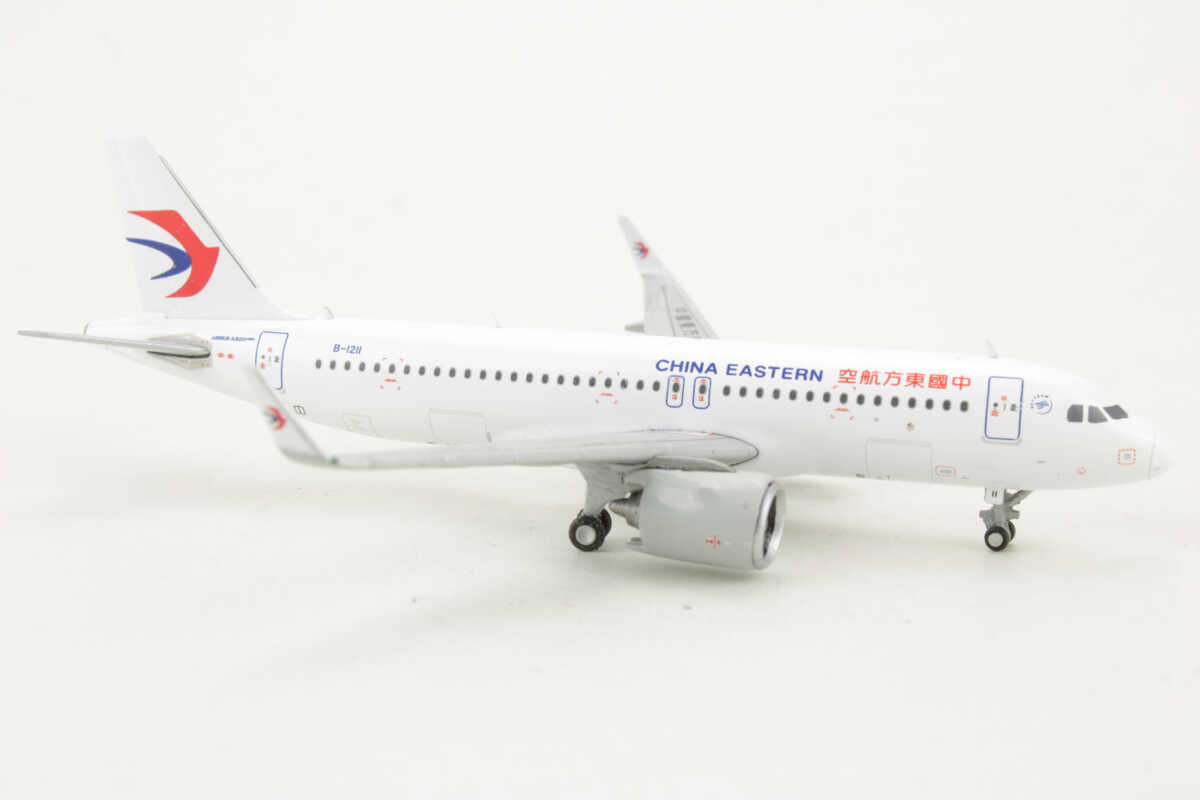 Airbus A320neo China Eastern B-1211 Gemini Jets GJCES1599 1:400 – Bild 2