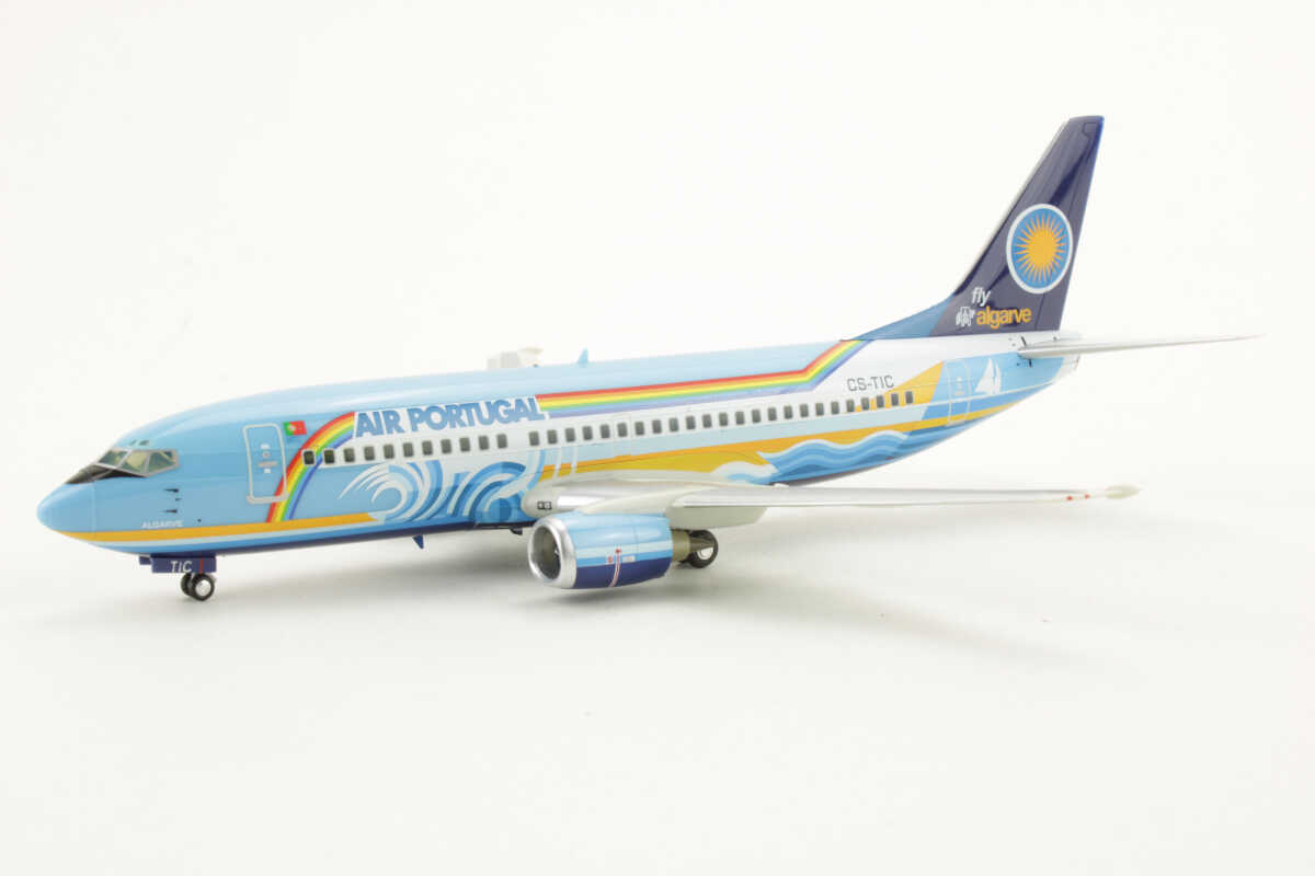 Boeing 737-300 TAP Air Portugal "Algarve" CS-TIC Herpa Premium 016285 1:200 - Image 3