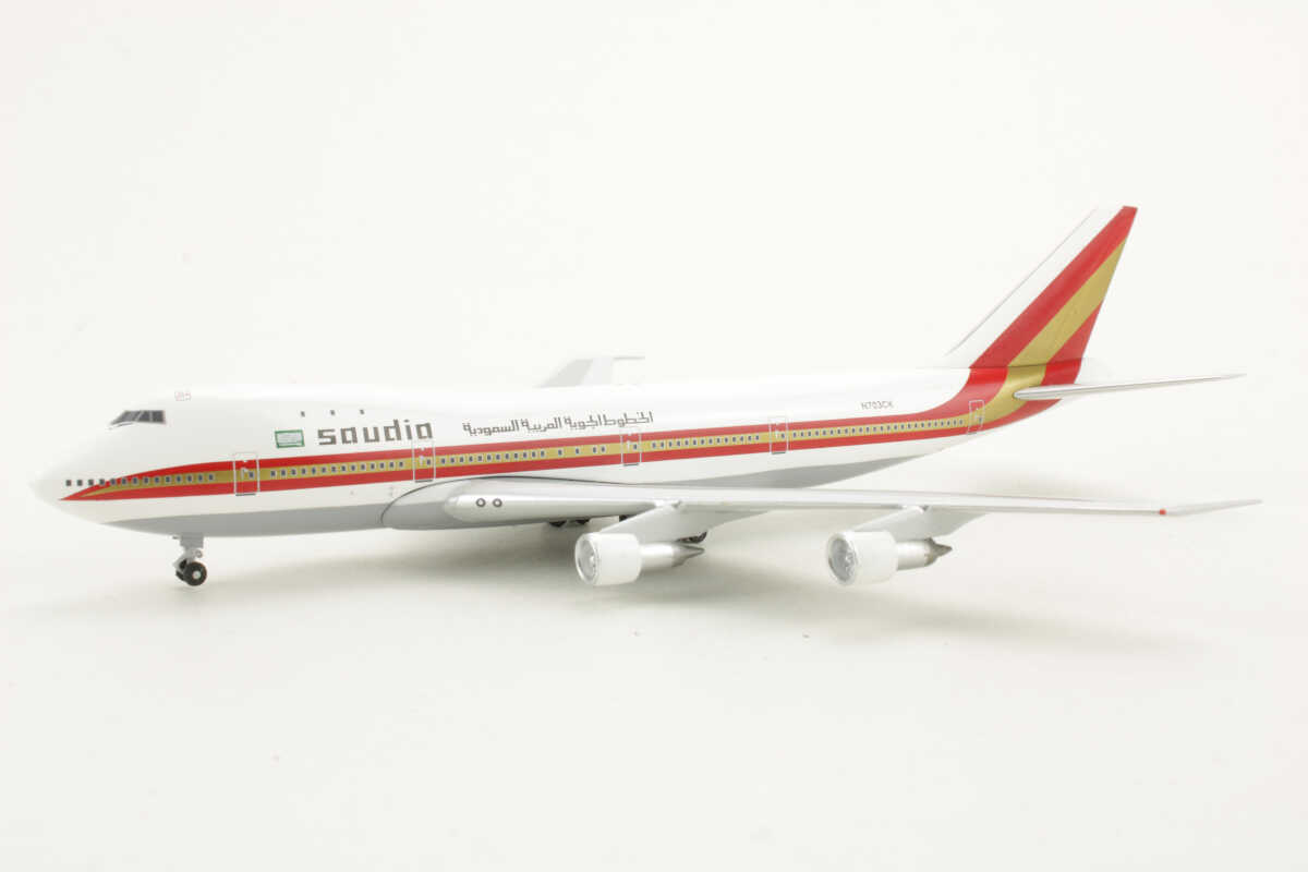 Boeing 747-100 American International Airways Saudia N703CK Big Bird 4-2003-19 1:400 – Bild 3