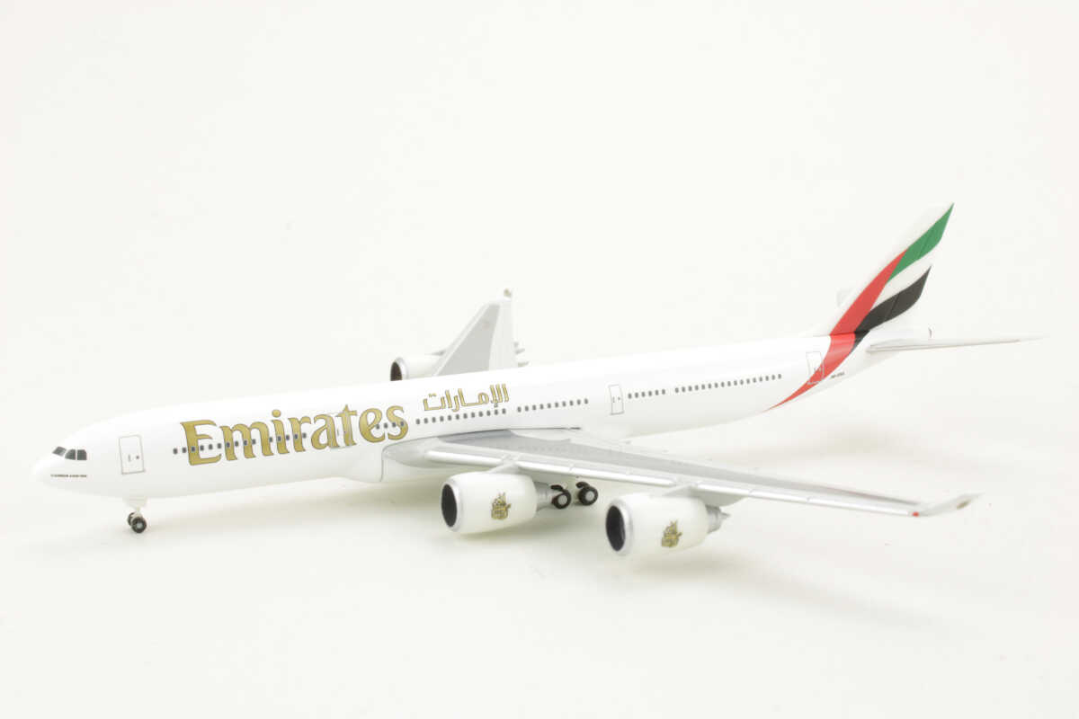 Airbus A340-500 Emirates A6-ERA *Emirates Box* Herpa 507387 1:500 – Bild 3