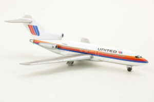 Alternative view of Boeing 727-100 United Airlines N7008U Dragon Wings 55222 1:400