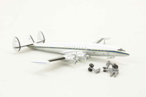 Alternative view of Lockheed L-1049G Super Constellation Lufthansa D-ALEM Dragon Wings 55478 1:400