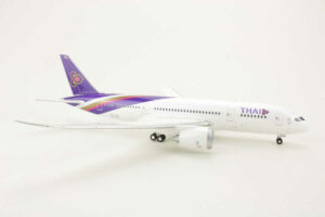 Alternative view of Boeing 787-8 Thai Airways "Ongkharak" HS-TQA Herpa 556958 1:200