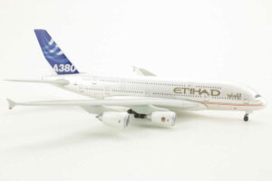 Alternative view of Airbus A380 Etihad F-WWDD Dragon Wings 55992 1:400