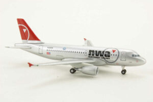 Alternative view of Airbus A319 Northwest Airlines N358NB Herpa 561136 1:400