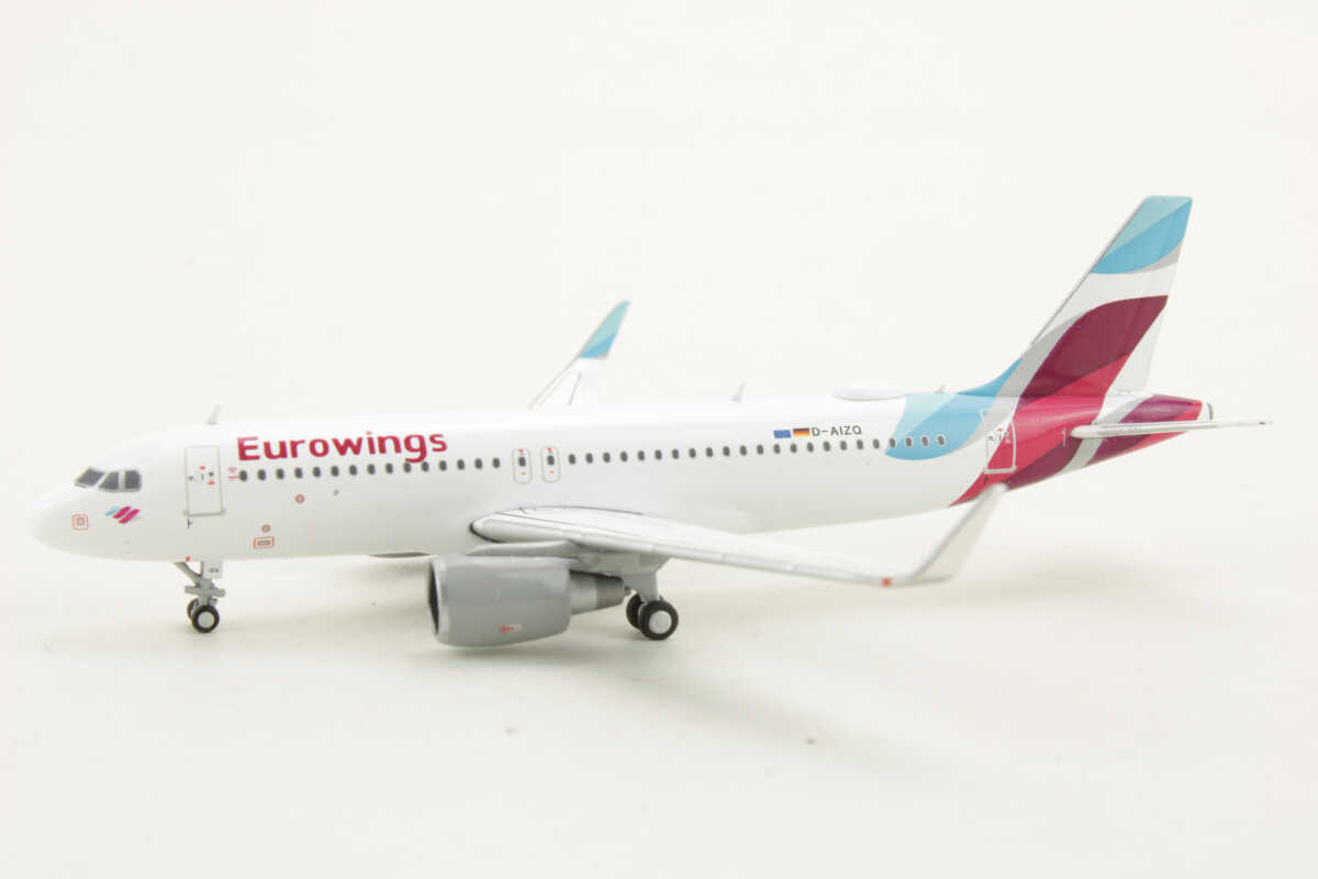 Airbus A320 Eurowings D-AIZQ Herpa 562669 1:400 - Image 3
