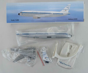 Alternative view of Airbus A320 Condor Flugdienst "Retro" D-AICA PPC Holland 703733 Snap-Fit 1:200