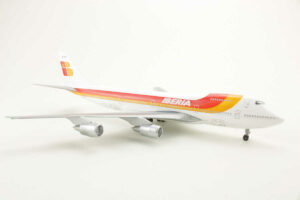 Alternative view of Boeing 747-200 Iberia Schabak 851/20 1:250