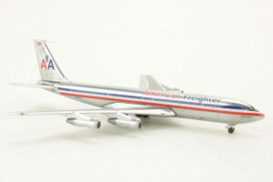 Alternative view of Boeing 707-320B/C American Airlines N7555A Aeroclassics ACN7555A 1:400
