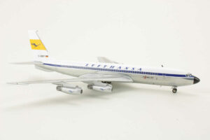 Alternative view of *2.Wahl* Boeing 707-430 Lufthansa D-ABOF Inflight200 B-704-LH-001P 1:200 *2nd choice*