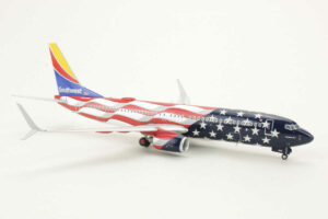 Alternative view of Boeing 737-800 Southwest N500WR Gemini Jets G2SWA1042 1:200