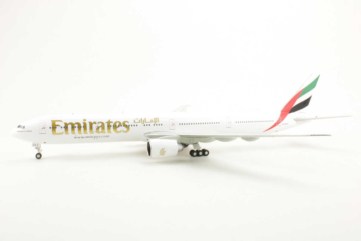 Boeing 777-300ER Emirates A6-ECS Gemini Jets G2UAE214 1:200 - Image 3
