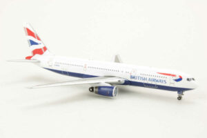 Alternative view of Boeing 767-300 British Airways G-BZHC Inflight500 IF5763007 1:500