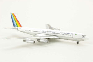 Alternative view of Boeing 707-320C Transbrasil PT-TCJ Aeroclassics 1:400