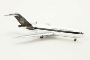 Alternative view of Boeing 727-100F UPS United Parcel Service N918UP Aeroclassics 1:400