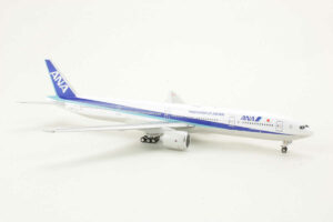 Alternative view of Boeing 777-300 ANA All Nippon Airways JA753A Phoenix 04410 1:400