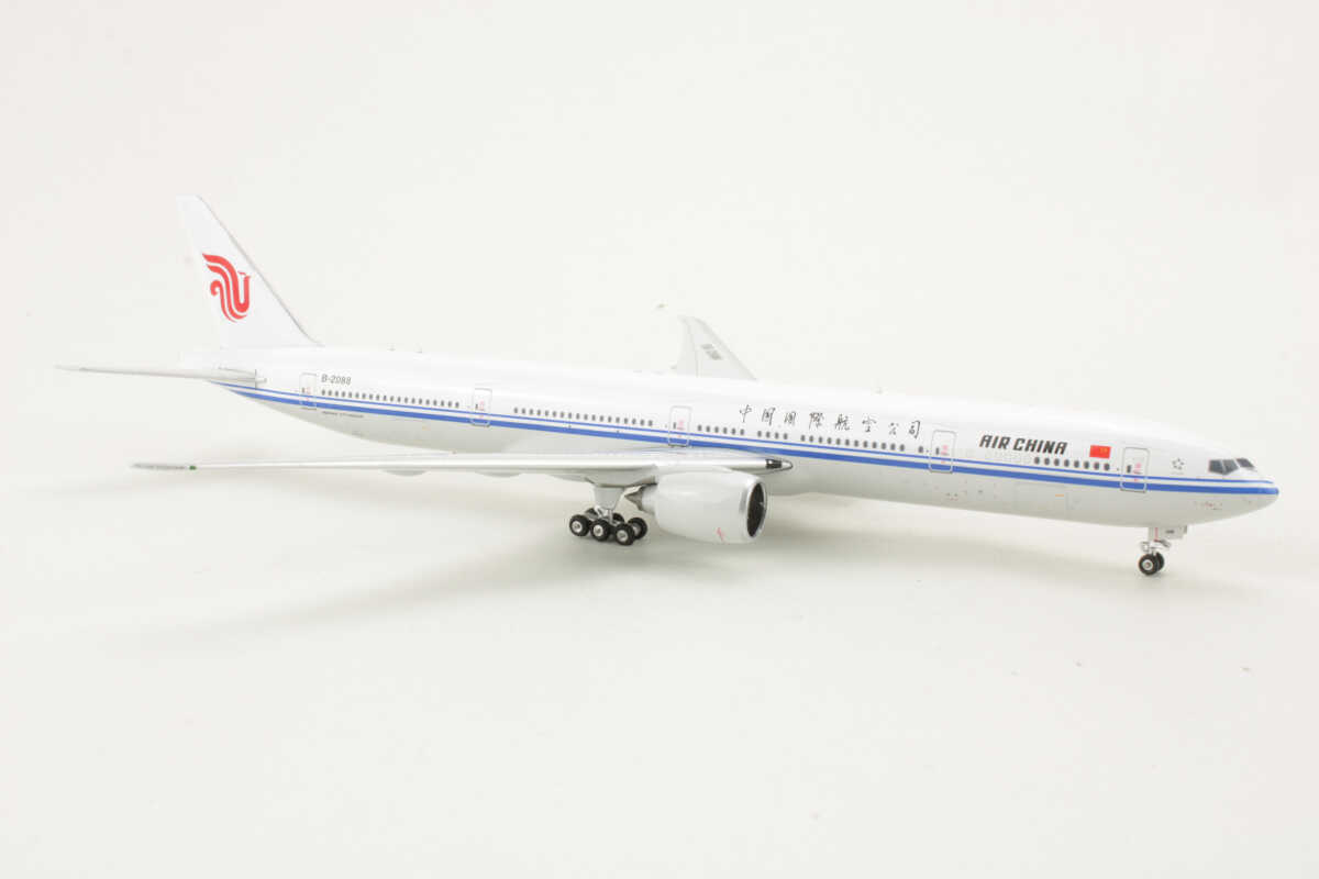 Boeing 777-300ER Air China B-2088 Phoenix 10905 1:400 – Bild 2