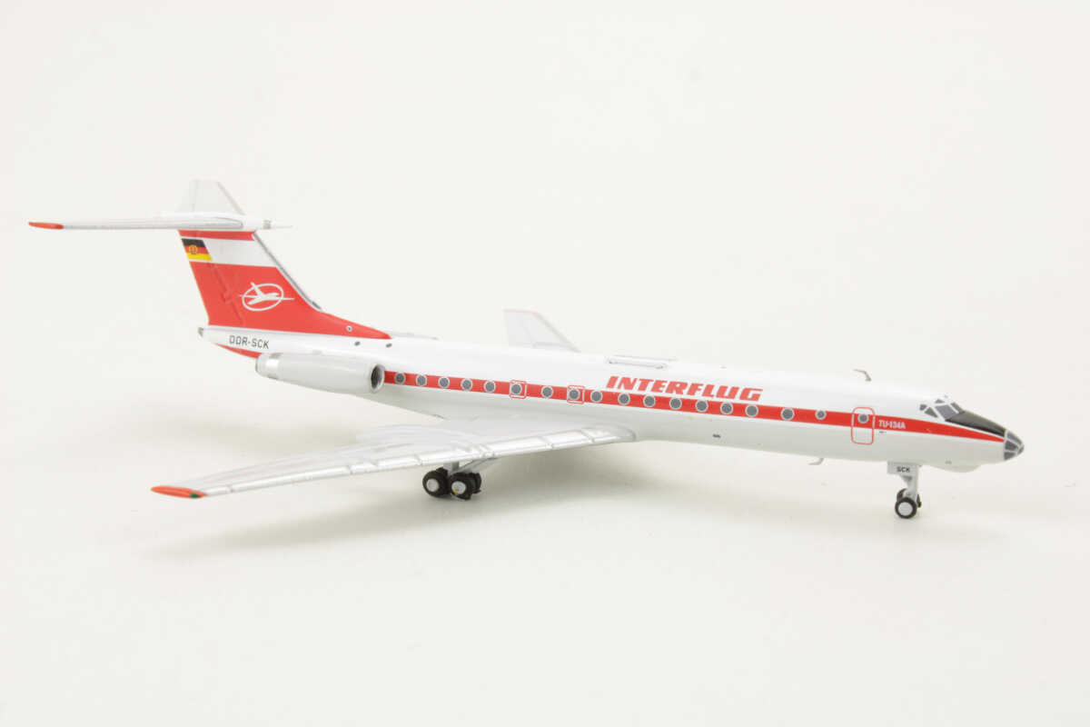 Tupolev TU-134A Interflug DDR-SCK Panda Model 202115 1:400 – Bild 2