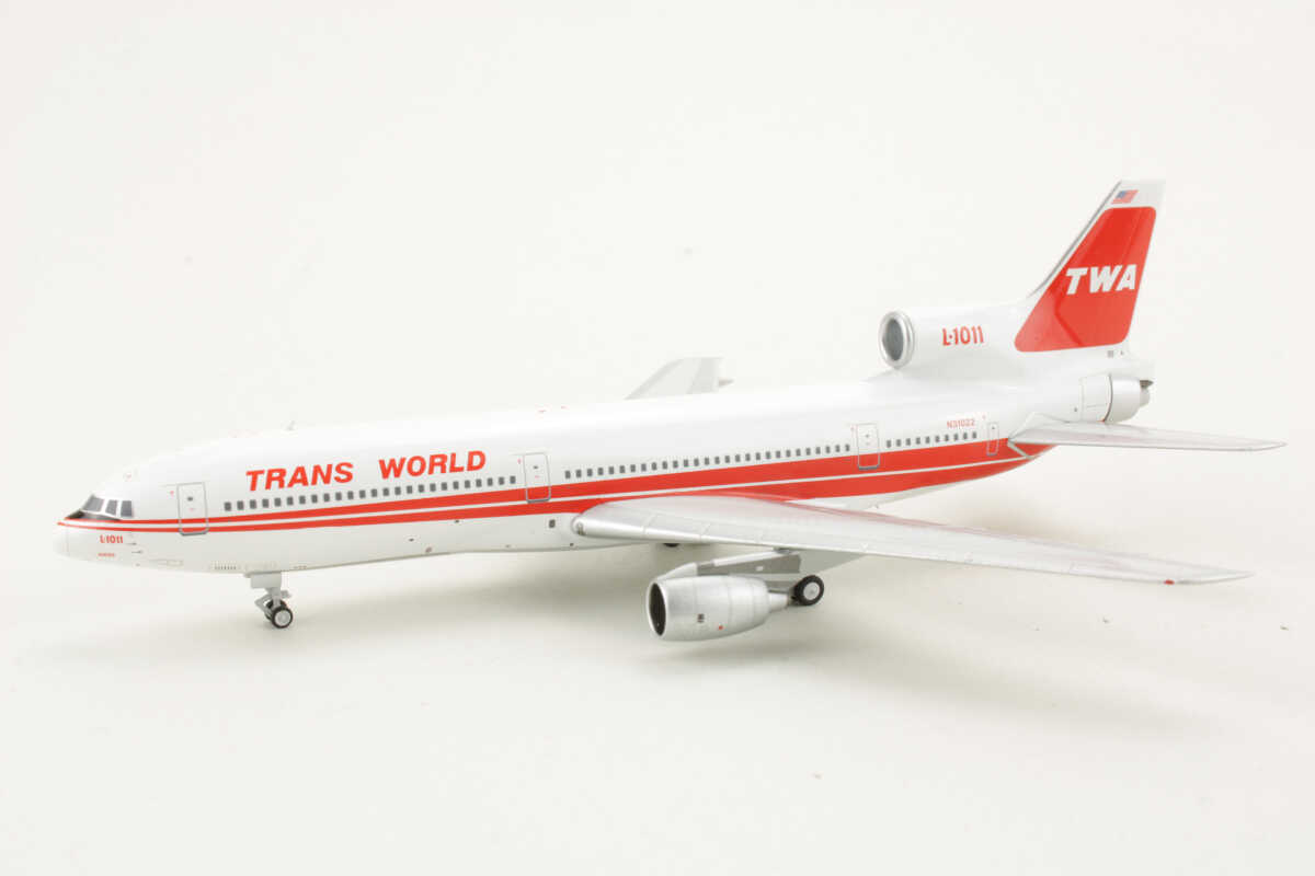 Lockheed L-1011-50 TWA Trans World Airlines N31022 NG Models 32006 1:400 – Bild 3