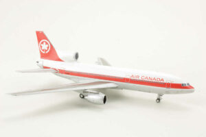Alternative view of Lockheed L-1011-500 Air Canada C-GAGK NG Models 35003 1:400