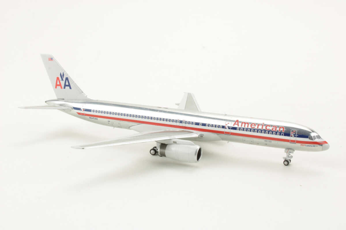 Boeing 757-200 American Airlines "Luxury Jet" N645AA NG Models 53153 1:400 – Bild 2