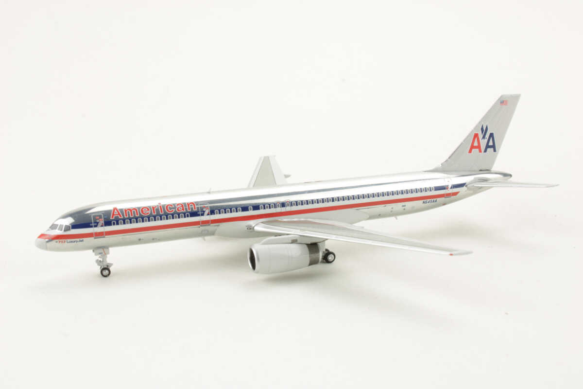Boeing 757-200 American Airlines "Luxury Jet" N645AA NG Models 53153 1:400 – Bild 3