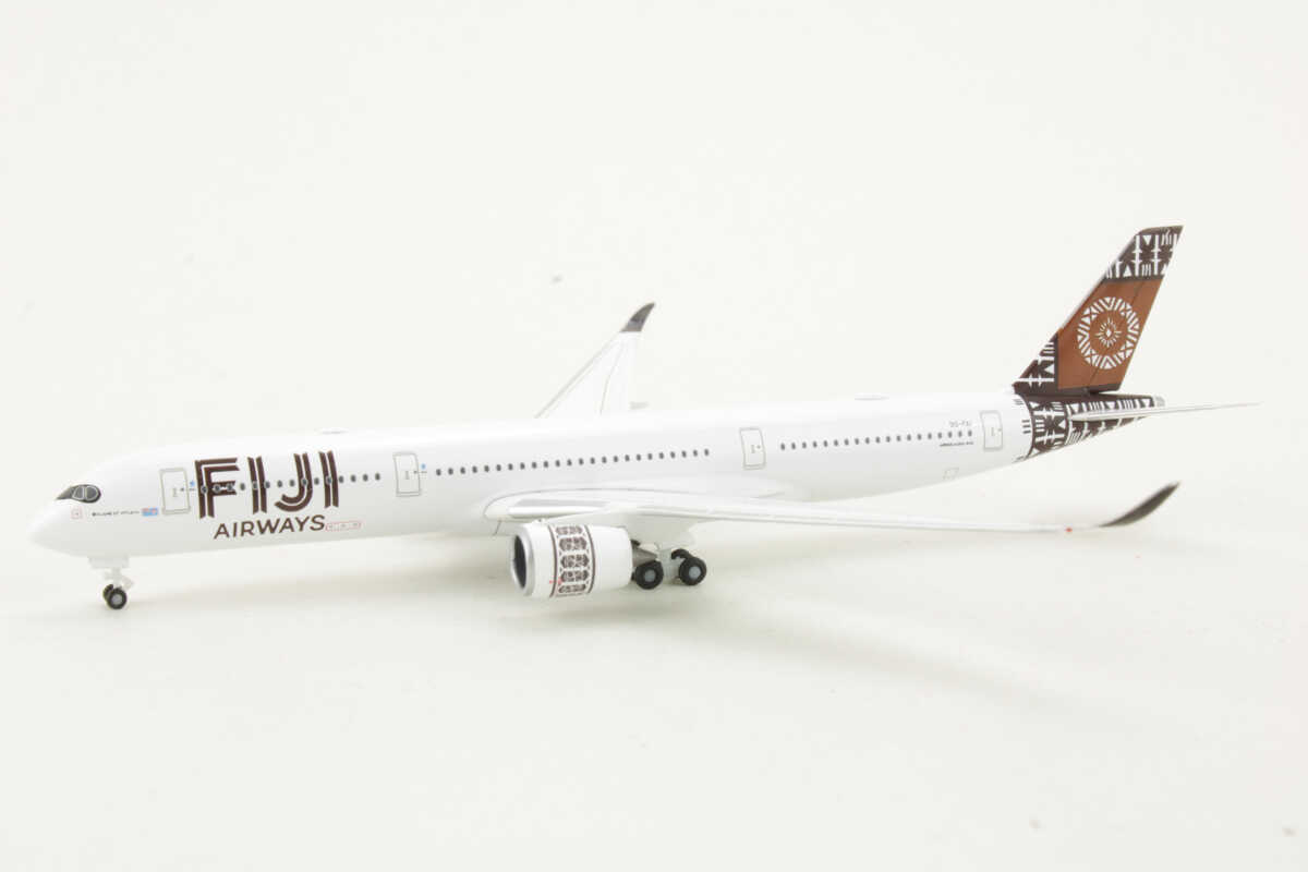 Airbus A350-900 Fiji Airways "Island of Viti Levu" DQ-FAI Herpa 536059 1:500 – Bild 3