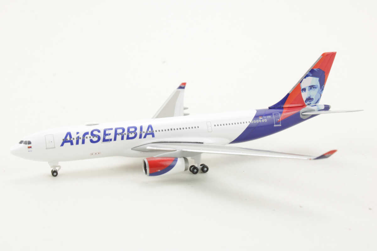 Airbus A330-200 Air Serbia "Nikola Tesla" YU-ARB Herpa 536578 1:500 – Bild 3