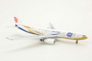 Alternative view of Airbus A330-200 Air China B-6076 NG Models 61067 1:400