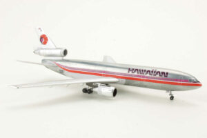 Alternative view of McDonnell Douglas DC-10-30 Hawaiian Airlines N153AA Aeroclassics AC419620 1:400