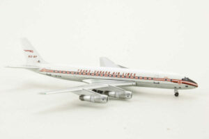 Alternative view of Douglas DC-8-50CF Trans-Canada Air Lines CF-TJL Aeroclassics AC81017 1:400